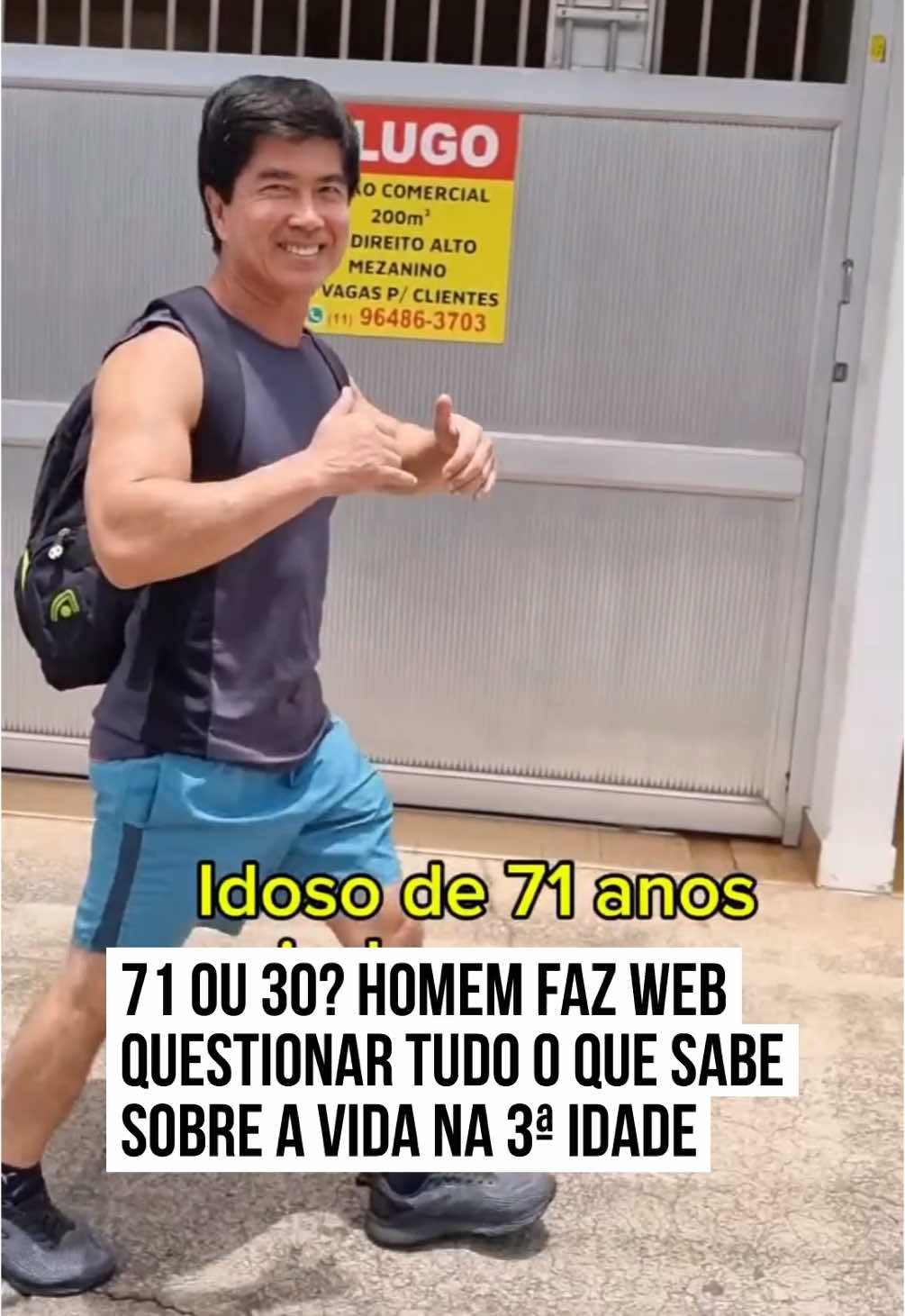 Jorge Shimabukuro, também conhecido como Guerreiro Samurai, ganhou a admiração dos usuários das redes ao desafiar os #estereótipos que muitos perpetuam sobre a pessoa #idosa.  Em um dos diversos vídeos que compartilha com os seguidores, sobre a rotina de treinos e alimentação, o Guerreiro Samurai conta que aos 71 anos faz aulas de #crossfit, de defesa pessoal e que começou a #musculação aos 60 anos.  Com bastante #humor, ele destaca: “Será que o abdômen do idoso está bem?”, enquanto executa um exercício que desafia a gravidade. Tudo isso é possível graças à dedicação e à #disciplina de Shimabukuro, além de acompanhamento #médico para evitar lesões.  Enquanto isso, por aqui, os adms seguem apenas patrocinando as academias! Vamos começar, que ainda dá tempo, hein? #TikTokNotícias 📹 jorge.shimabukuro.5 (ig)