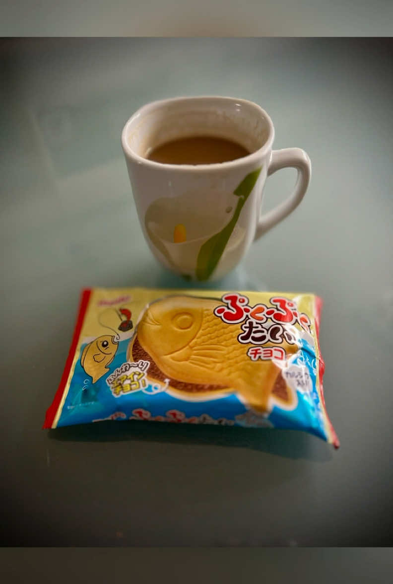 Kaffee mit Monaka/Langeweile nur mal so🤣🤭😉 #fun #fyp #viral #lucky #germany #Deutschland #beautiful #yumm #monaka #mochi #movie #Lifestyle #boring #creative #creator #CapCut 