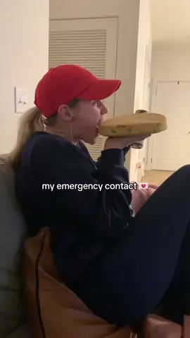 I’m in great hands ☺️ #emergencycontact #justagirl #wlw 