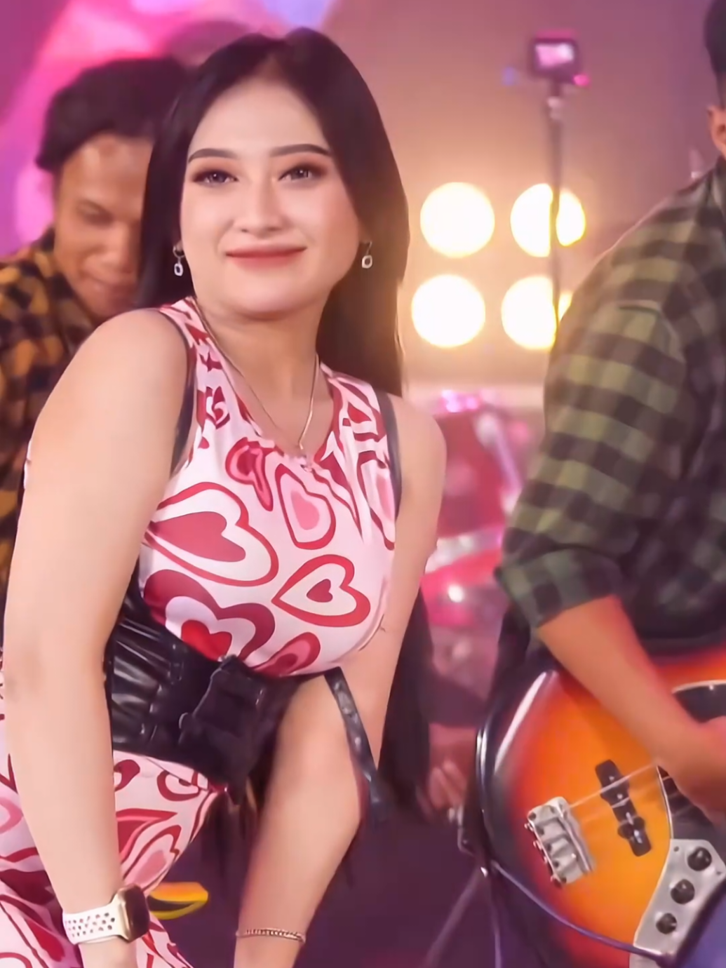 Ditinggal Rabi - Shinta Arsinta(official live music) songwriter: Yonanda Frisna Damara(NDX A.K.A) source: YT Antasena Music Digital #shintaarsinta #ditinggalrabi #officiallivemusic #dangdutkoplo #fyp 