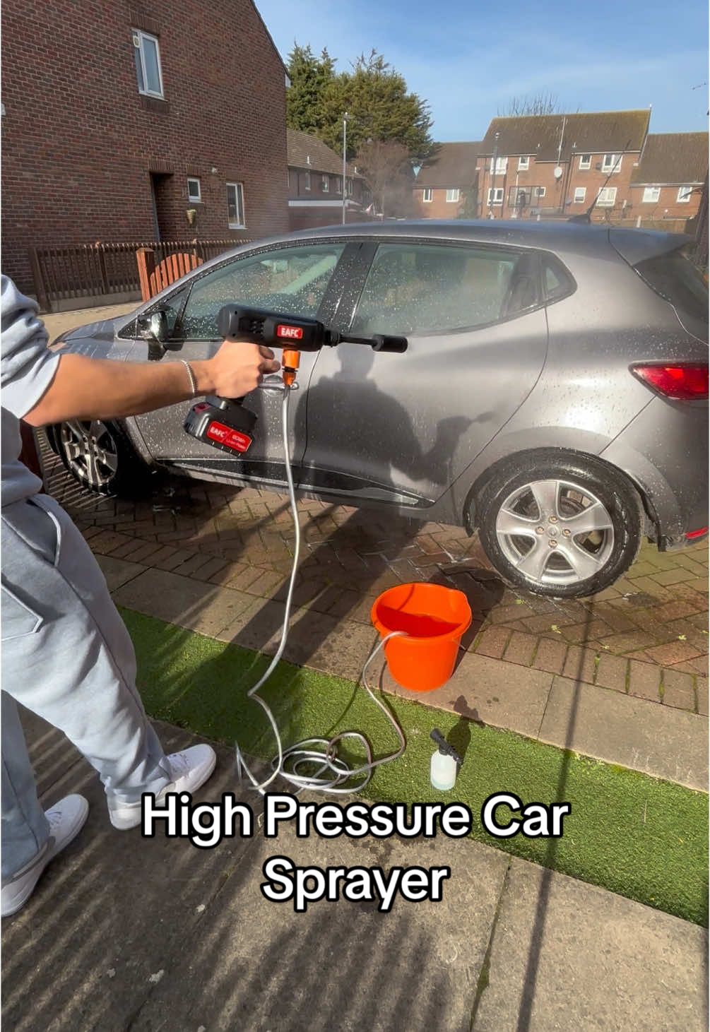 High Pressure Car Washer! #carwash #tiktokmademebuyit #carwashing #highpressurewashing #cartok #electronics #spotlight #spraygun 