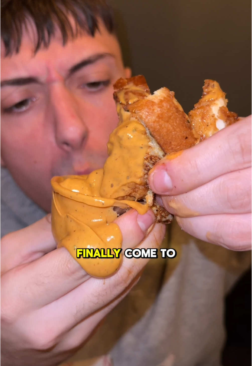 Slim Chickens has earned its respect. #friedchicken #raisingcanes #irish #uk #Foodie #nasti2k #foodreview #foodtiktoker 