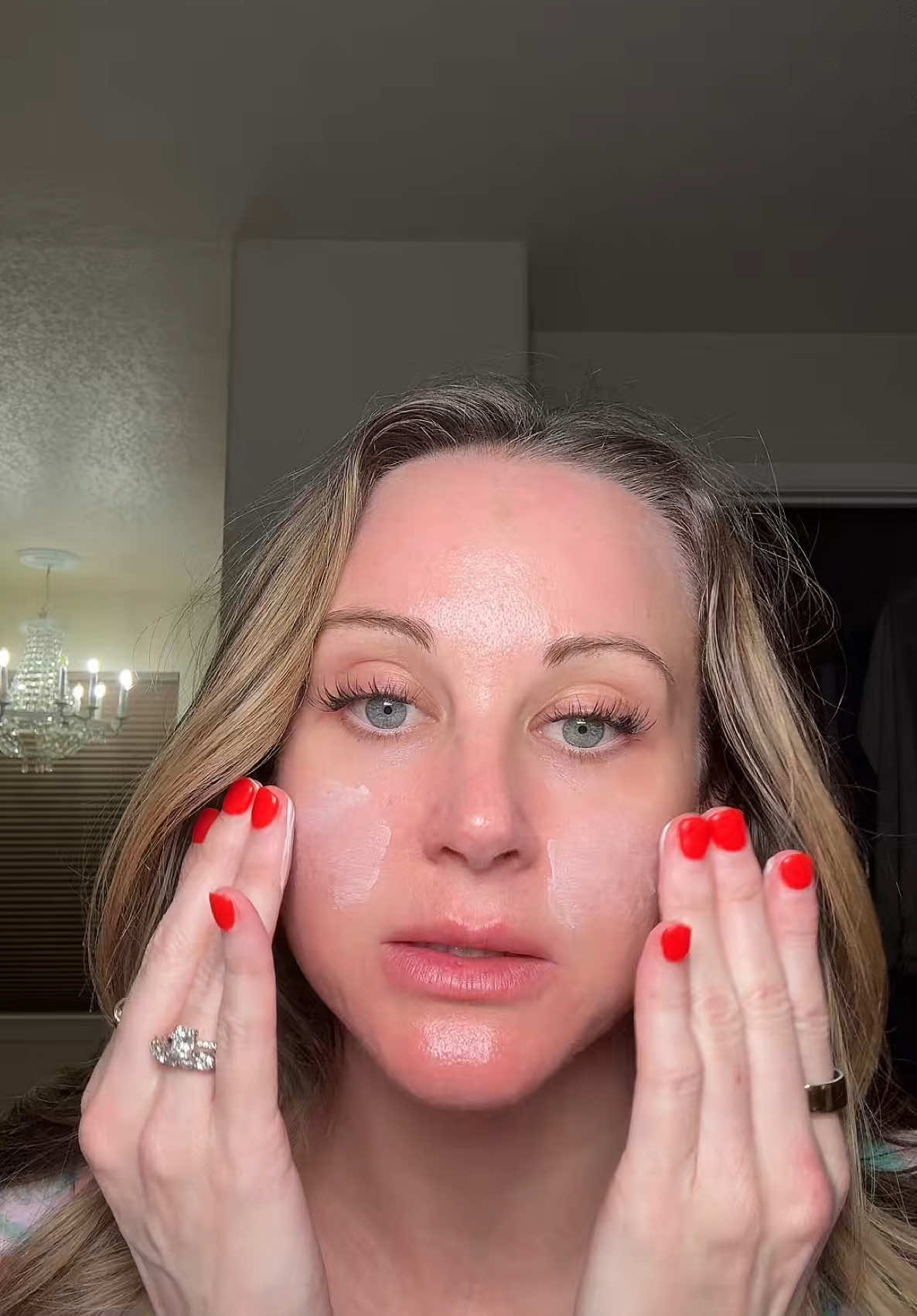 Cleanse  - @Medicube Global oil and pore cleaners or Hado Labo oil cleanser and @LaRochePosayUS tolleraine cleanser in the blue bottle  Toners  - @laneige_us cream skin toner  - @celimax.global dual barrier cream toner  Serum  - Medicube pdrn  Moisturizer  - @rhode skin barrier butter or @Pyunkang Yul (편강율) ATO cream blue label  #nighttimeskincare #nighttimeskincareroutine #skincareorder #koreanskincare 