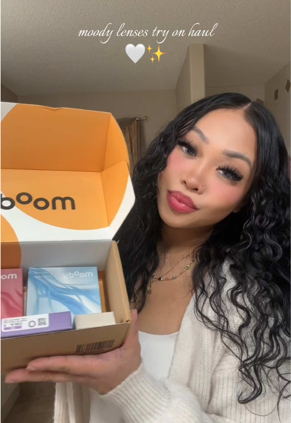 use my code janine20 for 20% off all colored contacts @ www.moodylenses.com 🫶🏻🤍 • also thank you @moodylenses for this amazing package i love love love these contacts 😭 #moodylenses #moodyfam #coloredcontacts #contactlenses #tryon #tryonhaul 