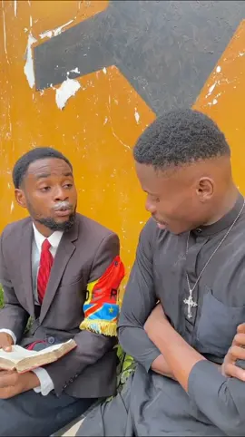 😂😂😂 frère ya kwiti 🙆‍♂️