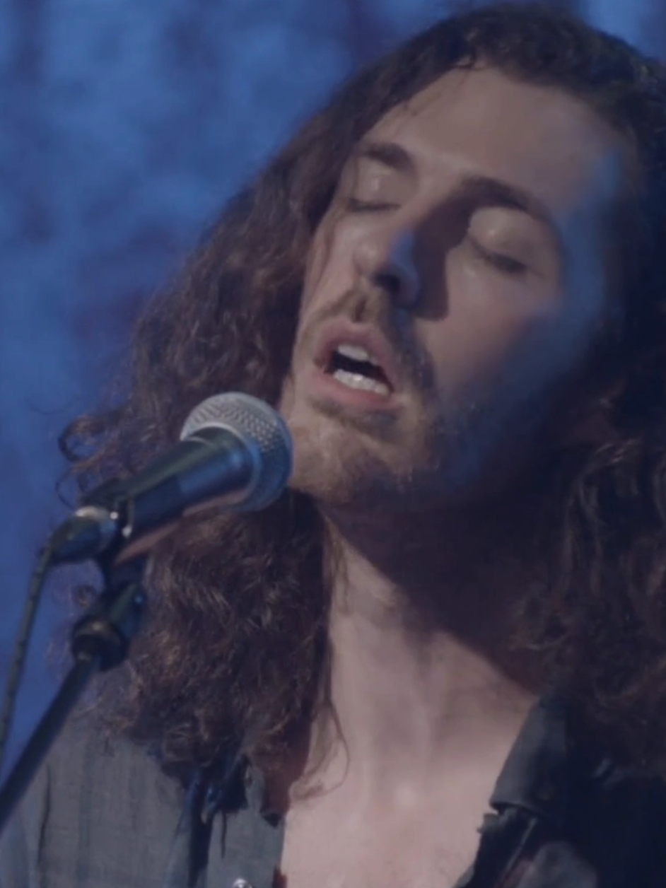 Hozier singing Movement at the Academy in 2018 (rehearsal) #hozier #live #throwback #hoziersvocals #hozierofficial #hoziercore #hoziertok #fyp #movement #dublin #academy 