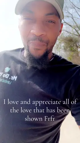 I love all yall so much man!! There would never be a me without y’all! Thank you forever #bootsontheground #803fresh #wheredemfansat #viral #foryou #kinggeorge #fyp #linedance #foryoupage 