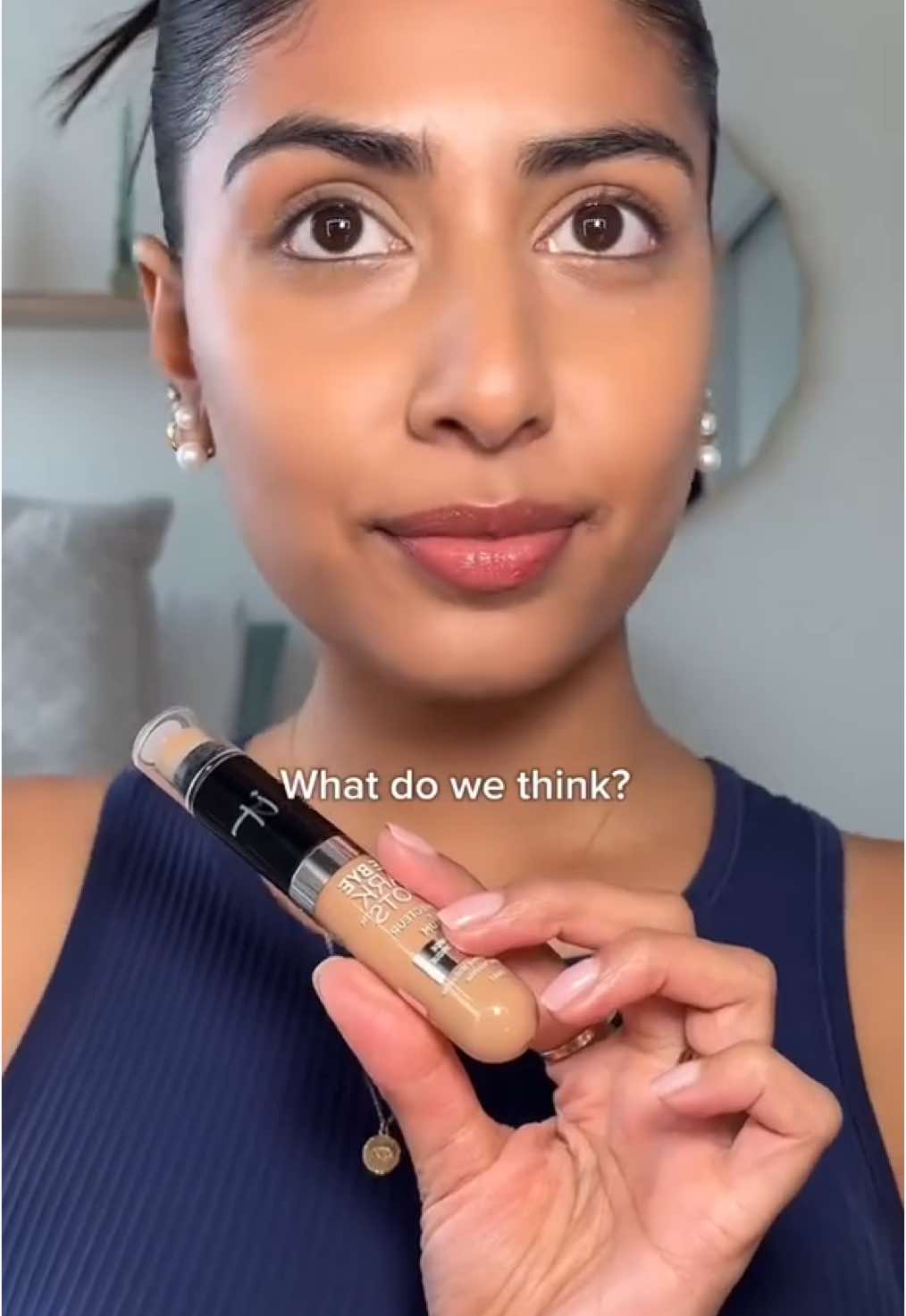 Brighten up those under-eyes and banish dark circles with Bye Bye Dark Spots Concealer + Serum 🙌✨ @Maynuka Sarwar  #itcosmetics 