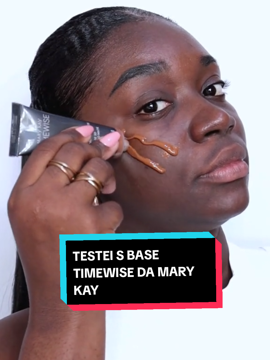 Vocês lembram da base TimeWise da Mary Kay? Ela wata de cara mova e vim testar hoje pra vocês #creatorsearchinsights #TikTokBeleza #TikTokFashion #base #maquiagempelenegra #maquiagemparapelenegra #dicasdebeleza #makeuphacks 