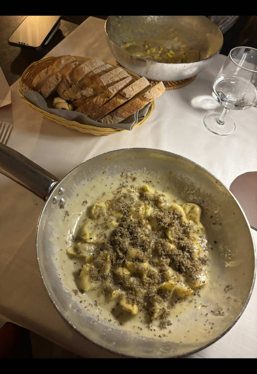 top melhores restaurantes em roma #fyp #dicasitalia #dicasroma #trastevere #tavernatrilussa 