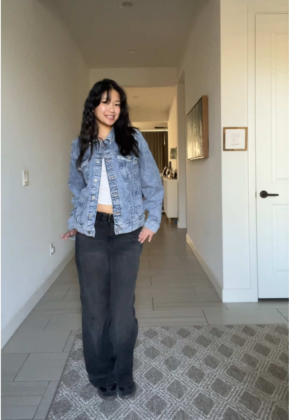 i bet i did horrible on my history test just watch #OOTD #fitcheck #outfitideas #fitspo #denimjacket #sambas #wispybangs #curtainbangs #hairstyleideas #hairstylesforschool #hairinspo 