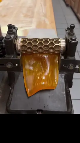 Habías visto la máquina para hacer caramelos?  #viralreels #reelsfypシ #virals #fypシ゚ #entretenimiento 