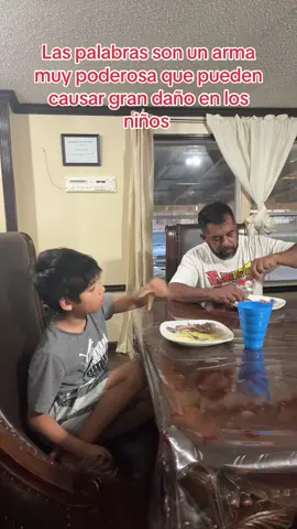 Siempre debemos tener cuidado como le hablamos a nuestros hijos por que la lengua es un arma poderosa que puede causar mucho daño en los niños #fyp #paratii #parenting #padres 