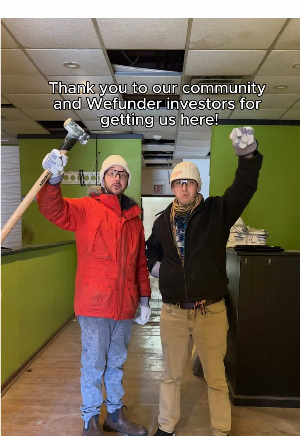 Chicago! Our brick-and-mortar is in the works! Want to invest in our storefront and help out our small biz? Check out our Wefunder page!   . . . . #chicagodeli #chicagofoodscene #lincolnparkchicago #northsidechicago #zeitlinsdelicatessen #chicagobagels #wefunder #supportsmallbusiness #smallbusinesssupport #chicagofoodanddrink #lincolnparkfarmersmarket #renovation #behindthescenes
