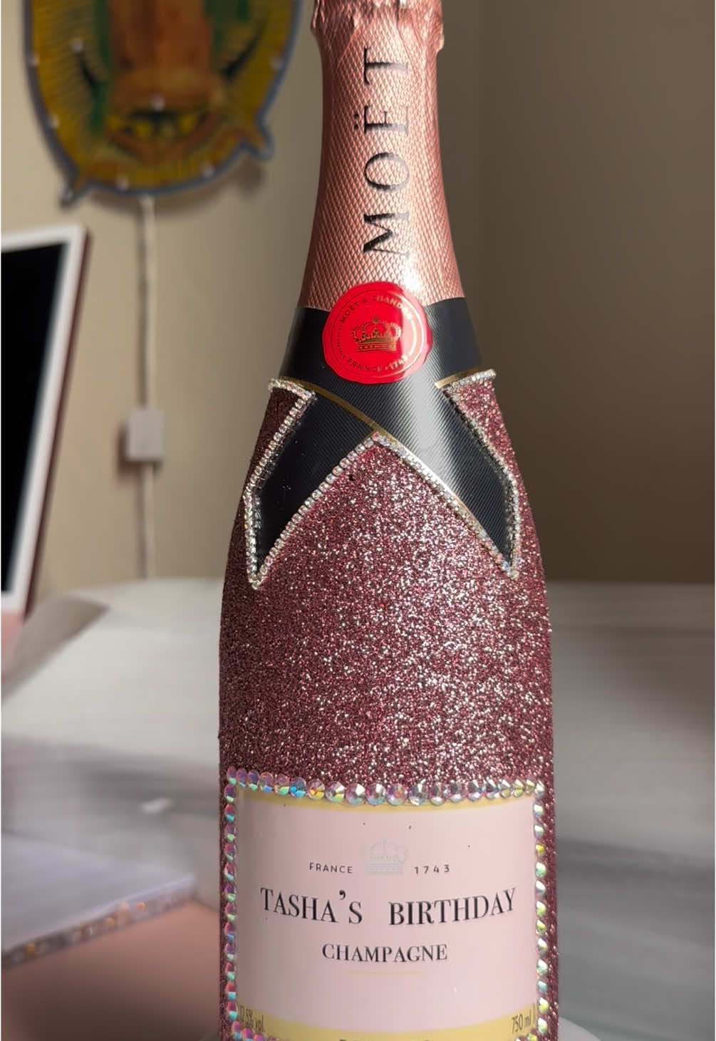CHAMPAGNE BOTTLE 35th birthday  #blingbottles #botellaspersonalizadas #custommade #35thbirthday #sandiego #botellasdecoradas #giftideas #decoratedbottles #champagne 