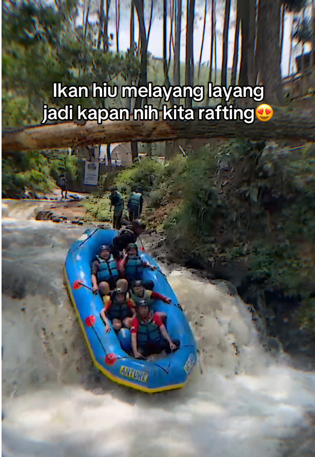 rafting guysssssss😎 Informasi & reservasi rafting : 083165069114 #raftingpangalengan #wisatapangalengan #situcileunca #fypage 