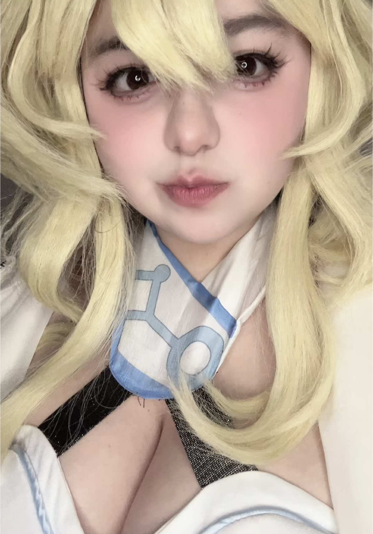 hoy fue mi cumpleaños, muy feliz y agradecida con todas las personitas que estuvieron conmigo e incluso me felicitaron por privado 🥹💗 #lumine #luminecosplay #GenshinImpact #genshinimpactcosplay #fyp 