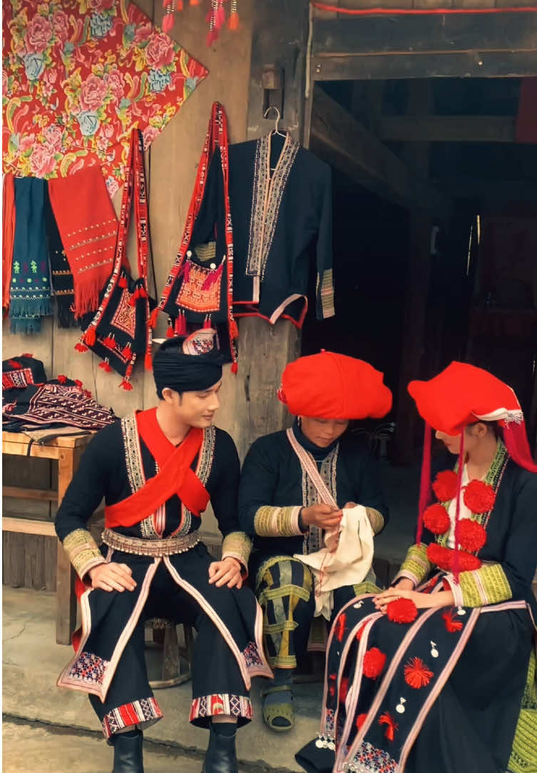Sapa - ngôi nhà người Dao đỏ  #viraltiktokvideo #trending #tetvietnam #travel #trogggveooo #vietnam #dulichvietnam #sapa #dantocvietnam #dantocdaodo #chillwithtiktok #volequeanh #minhtoai #travel #banmaysapa #trip #laocai#sapavietnam #phanxipang 