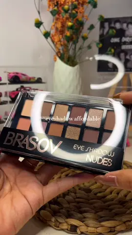 warnanya softglam🥹🫶🏼 cocok bgt buat pemula #eyeshadow #eyeshadowpemula #eyeshadowbrasov #brasov 