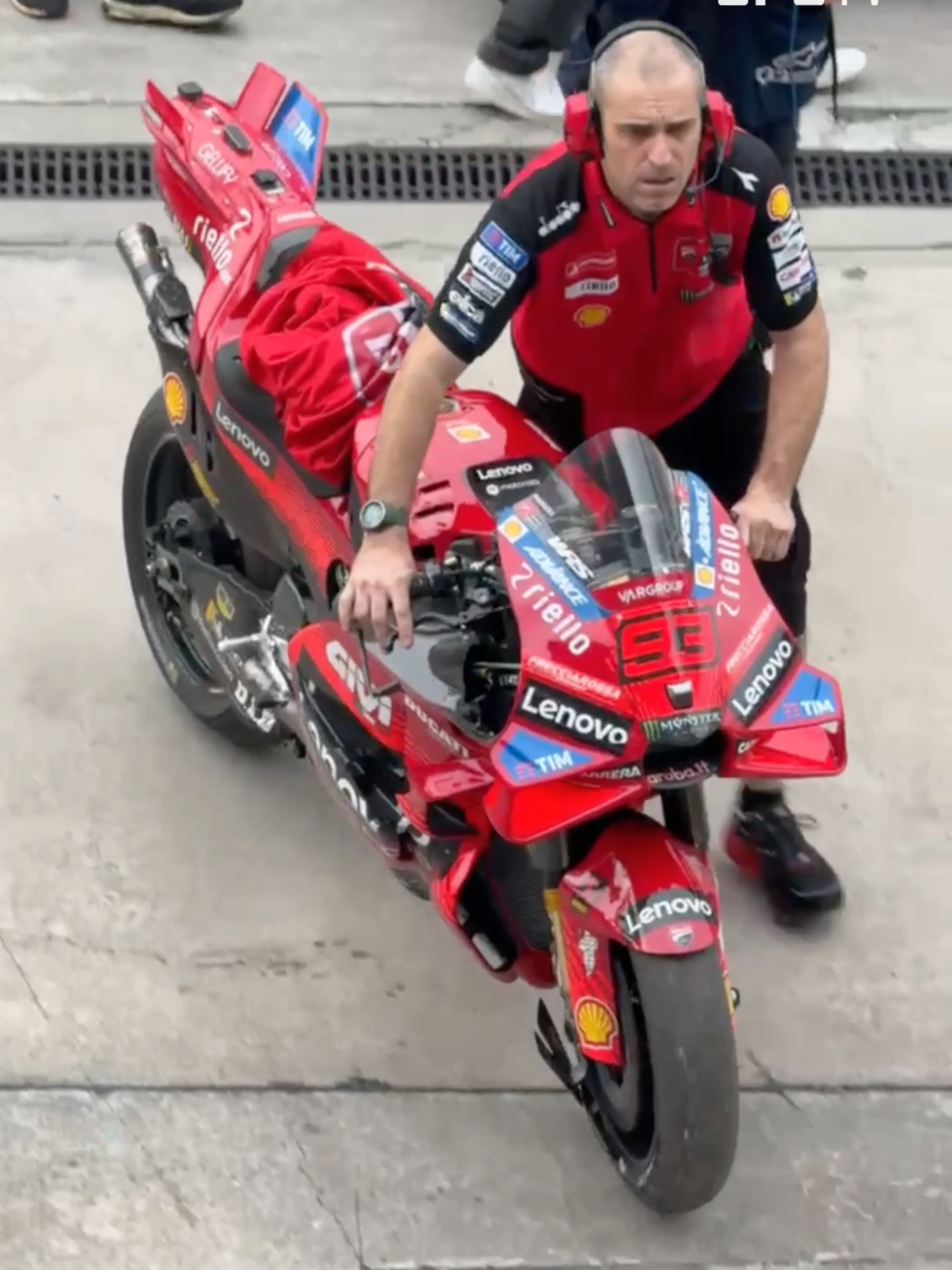 #MotoGP – Marc Marquez crashed at turn 9 but is reported to be okay! 👍 Stream MotoGP highlights on #SPOTVNOW! #SPOTVOnSite #MM93 #MarcMarquez #SportsOnTikTok #SPOTVOnSite #SepangTest