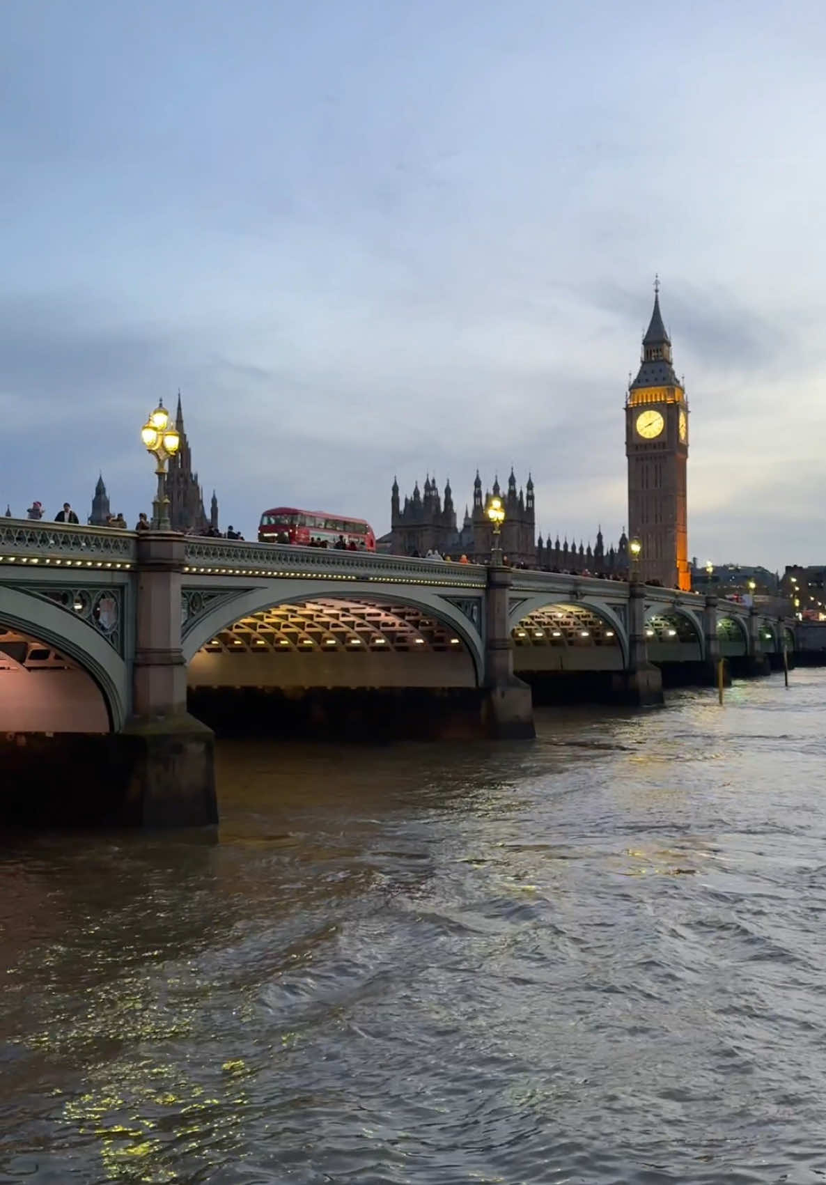 Welcome to London 💖 #my_ldn  #visitlondon #london🇬🇧 #londoncity #bigben #londoneye🎡 #towerbridgelondon #towerbridge #towerbridgeview #shardview #shardlondon #shard #elizabethtower #explorelondon 