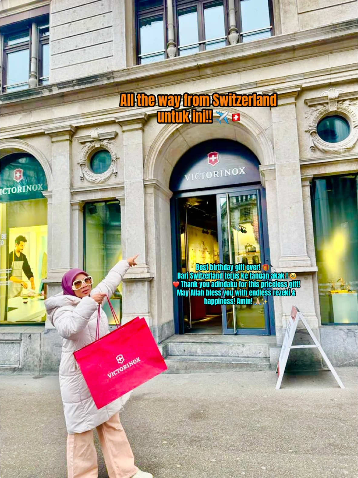 💎 Hadiah PALING BEST & PALING RARE dari adindaku Meera! 😍✨ Bukan biasa-biasa, Victorinox Chef Knife Set yang diimport khas dari Switzerland! 🇨🇭🔪 ✨ Siap dengan ENGRAVING NAMA   sendiri! Bukan sekadar pisau, personalized eksklusif “COOKED BY IMAN” atas setiap bilah! 🔥 💼 Cutlery bag khas untuk simpan semua pisau dengan selamat & kemas! Memang level chef professional! 🥹 Adindaku amirah sanggup all the way beli dari flagship store di Zurich! Hadiah penuh kasih sayang yang buat hati ni terharu! 😭❤️ 🌟 Ya Allah, Kau limpahkan rezeki untuk adik ku amirah , panjangkan umurnya, berikan kebahagiaan dunia akhirat & segala yang terbaik buatnya! أمين يا رب  ! 🙏🏼✨ 💬 Patut masak apa dulu dengan pisau legend ni?  #CookedByIman #Victorinox #LuxuryGift #PisauChef #HadiahRare #SwissMade #ChefTools #TerimaKasihMeera #FYPシ