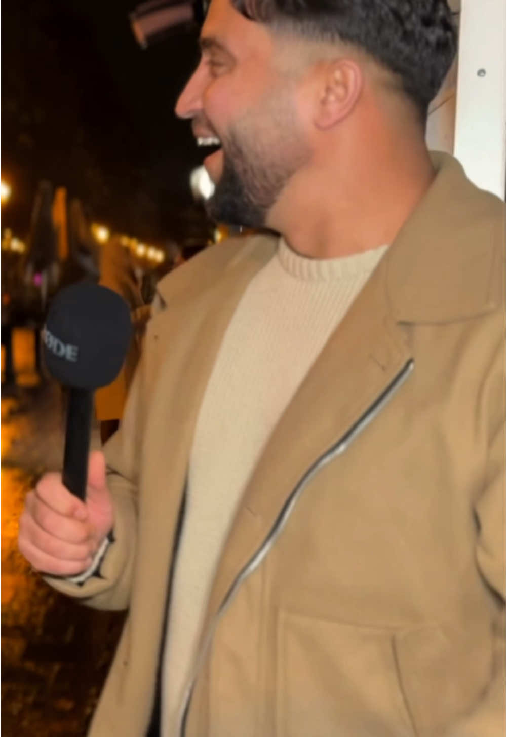Er kommt aus Libanon#libanon🇱🇧 #creatorsearchinsights #tiktokumfrage #straßenumfrage #publicinterview #viral_video #foruyou 