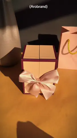 ‎گەر دەتەوێت جوانترین دیاری 🎁بۆ ئازیزانت هەڵبژێریت با بژاردەکەت ئێمە بین🥰 گەیاندنمان هەیە بۆ هەموو شارو شارۆچکەکان بۆ زانینی نرخ نامە بنێرن بۆ پەیج یان لە ڕێگای ڤایبەرەوە ٠۷۷٠٤٥۷۹۱٦٦