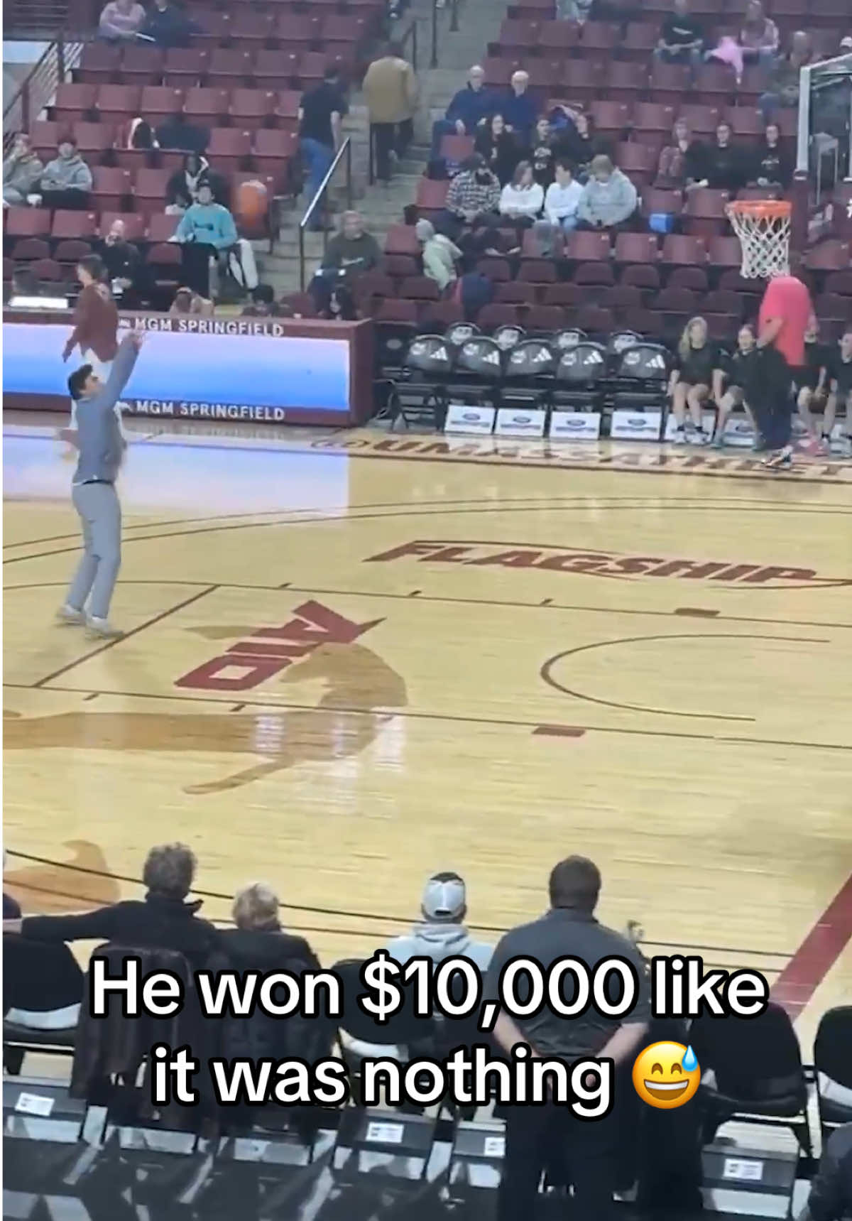 He made this look easy 🔥 (via Jschreiber272/X) #basketball #fan #money #game 