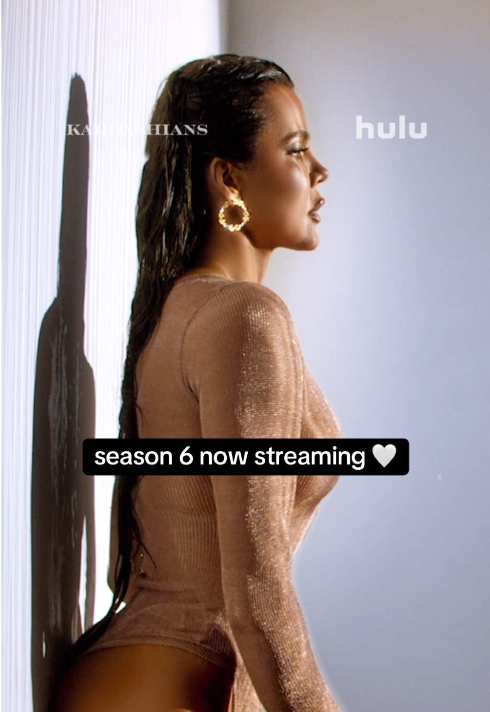 this season on #TheKardashians... ✨ watch the s6 premiere now on @hulu! 