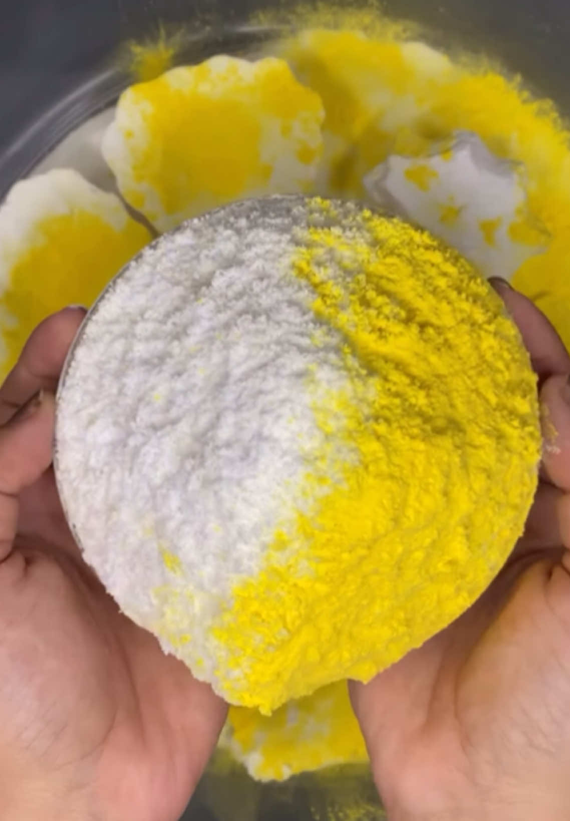 Baking Soda CRUSHING ASMR | cr: NONY ASMR ON YT #bakingsodaasmr #crumbling  #asmrtiktoks #asmr #asmrsounds #satisfying #sleepaid #chalkcrushing #oddlysatisfying #bakingsoda 