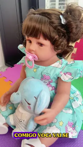 Conheça a Bebê Reborn com Elefantinho – A Amizade Fiel! 🐘💖 A boneca e seu adorável elefantinho são companheiros perfeitos para estimular a criatividade e a imaginação das crianças! 🎨✨ Ela transforma o brincar em uma jornada de amizade e momentos inesquecíveis. 🧸 Uma amizade que cresce com a criança, tornando cada dia mais especial! 🌈  #BebeReborn #AmizadeFiel #MartaComElefantinho #Brastoy