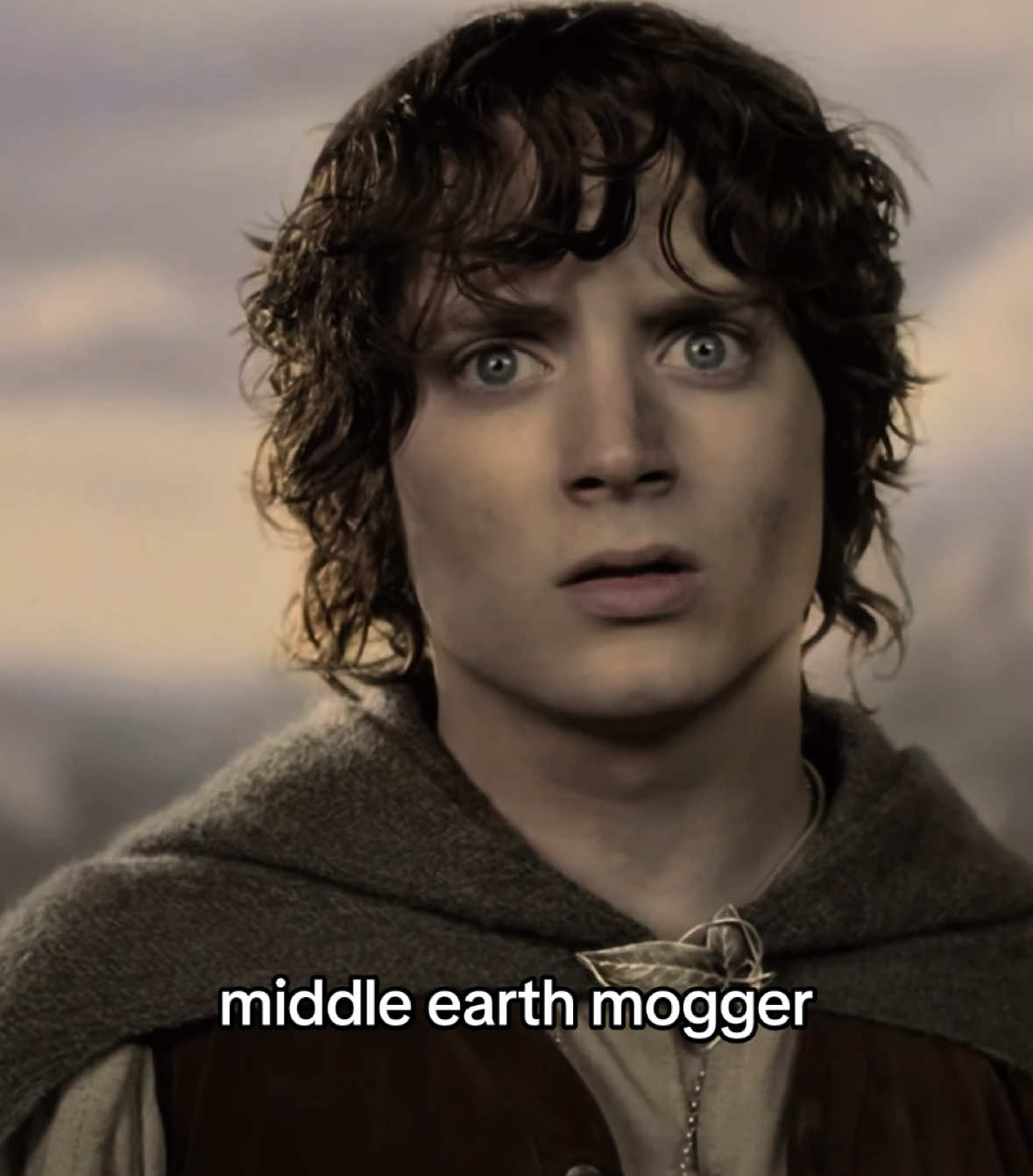 blud thinks he’s cold (he’s right) #frodobaggins #lotr #elijahwood #thehobbit #lotredit #frodobagginsedit #elijahwoodedit #edit #trending #fyppp #foryou #foryoupage