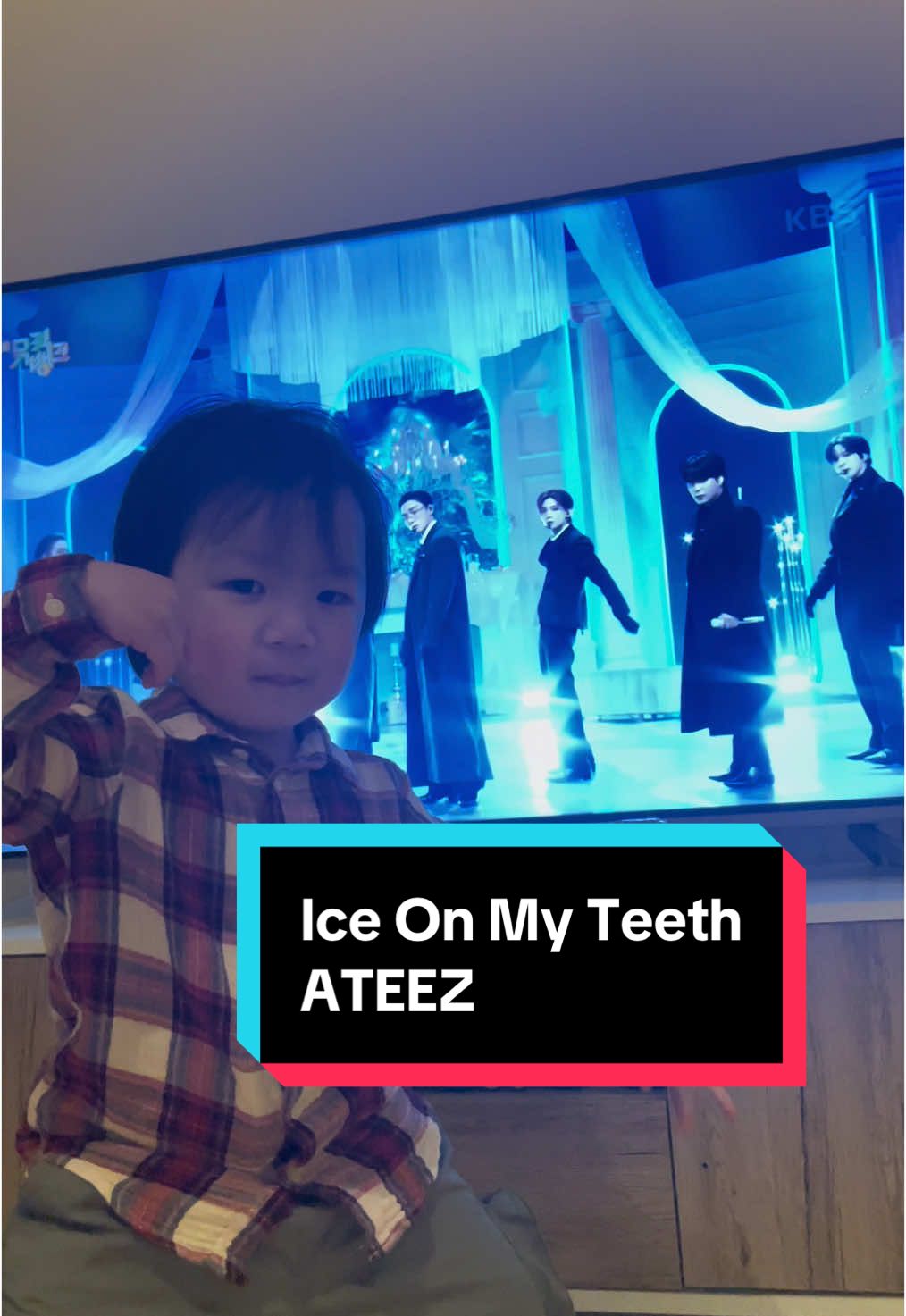 @ATEEZ_Official little fan! #iceonmyteeth #ateez #baby #atiny #kpop #kpopfan #babyfan #kpopdance 