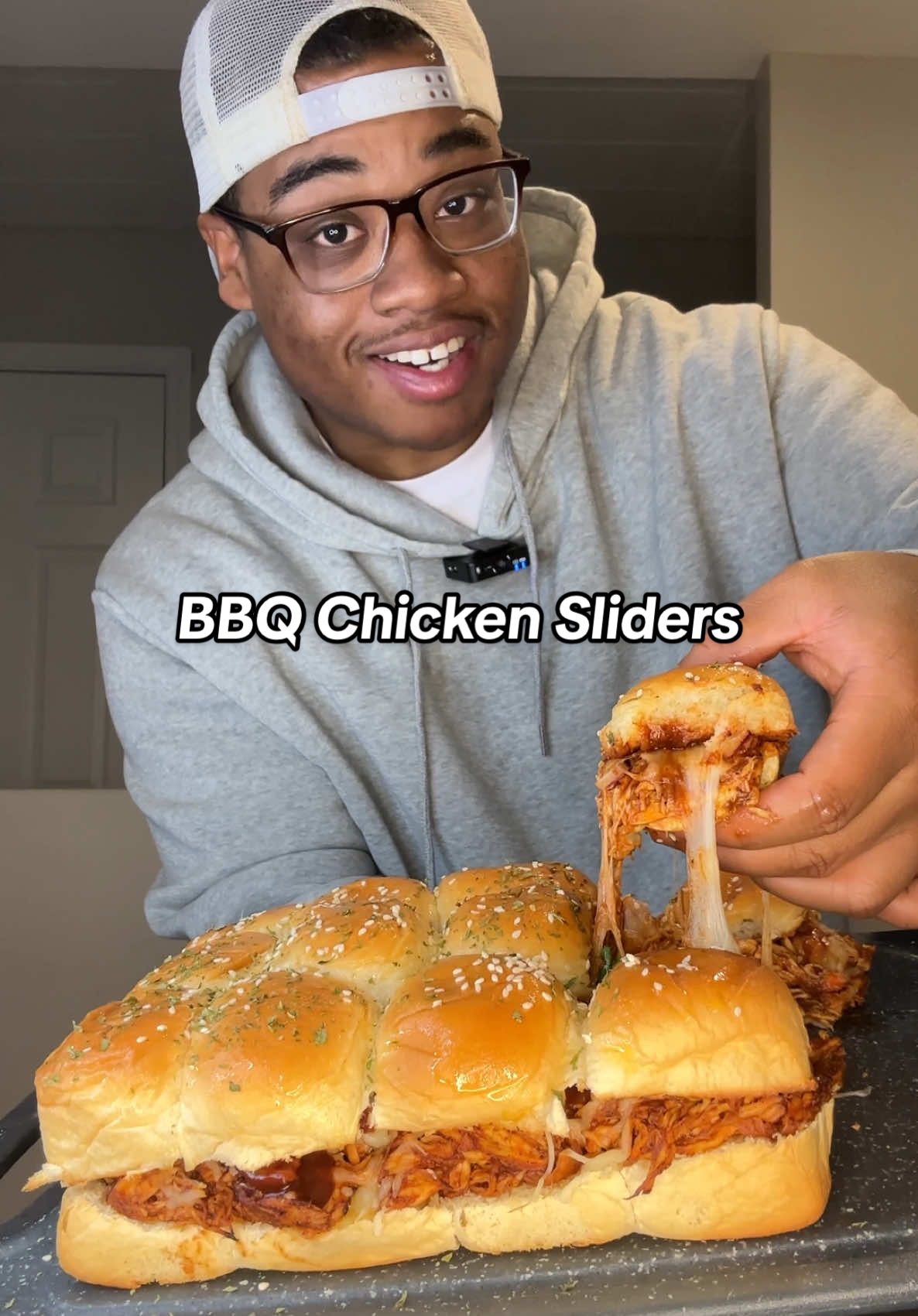 Barbecue Chicken Sliders (Makes 12 Sliders) Macros: 185 Calories | 19.7g Carbs | 3.8g Fat | 20.4g Protein Ingredients: 24oz Boneless Skinless Chicken Breast 1.5 Cups Sugar Free BBQ Sauce 112g Fat Free Mozzarella 12 Hawaiian Roll Slider Buns 2 Tbsp Brown Sweetener 1 Tsp Lemon Juice 1 Tbsp Light Butter Red Onion Cilantro Instructions: Season Chicken Breast. Airfry at 390 for 15 Minutes. Shred Chicken. In a small skillet, simmer BBQ sauce on low heat with Sweetener and Lemon Juice. Add BBQ sauce to Shredded Chicken. Mix Thorougly. Cut Hawaiian Rolls In Half. Add Chicken To Rolls. Add Cilanto and Onion. Add RINSED cheese. Bake at 350 for 10 Minutes. Top buns with melted butter. Serve & Enjoy! #chicken #chickenrecipe #sliders #appetizer #EasyRecipe #gamedayfood #healthyrecipes #superbowlfood #lowcalorie #lowcarb #highprotein #highproteinrecipes #dinner #DinnerIdeas #mealideas #bbq #sandwich #quickrecipes 