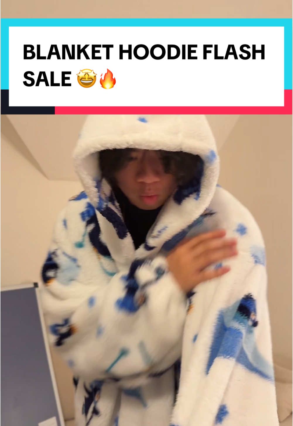 this blanket hoodie is perfect for movie night you’ll never take it off #hoodie #blanket #blankethoodie #hoodieblanket #movienight #hoodieszn #hoodie #tiktokshopresults 