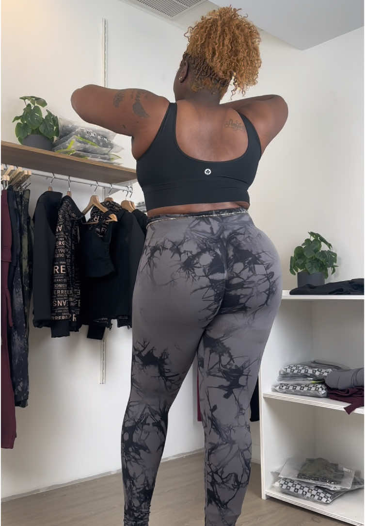 My Movana Active Wear Outfit#tiedye #Fitness #gymrat #legging #GymTok #fyp #leggingsoutfit #activewear 