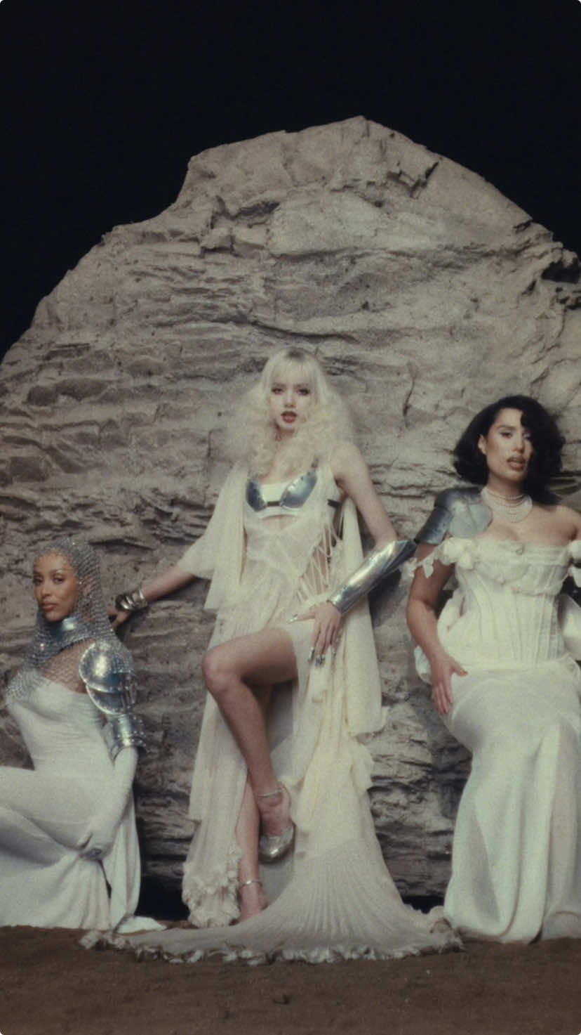 Born Again is out now! A dream collab @Doja Cat + @Raye ✨  This video is LISA’S tribute to powerful women throughout history and to her fans. We hope you love it 🖤 #LISAxBornAgain 