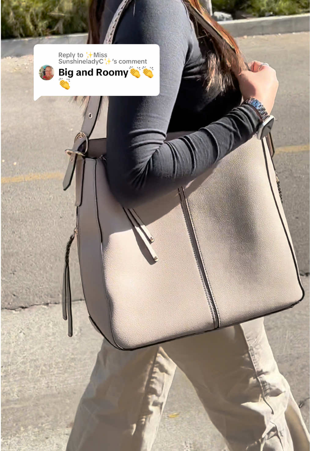 Replying to @✨️Miss SunshineladyC✨️ The roomiest bag for sure! #hobobag #tiktokmademebuyit #tiktokshopfinds #treasurefinds #winterfashion #gift #giftideas #giftguide #white #deals #2025 #sugubag 