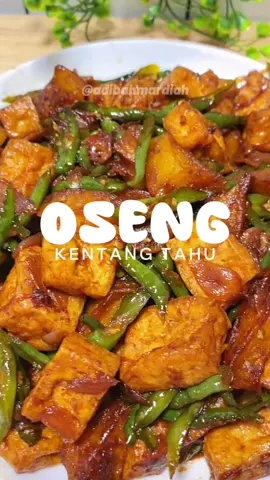 Resep oseng kentang tahu Bahan : 3 buah kentang 6 buah tahu 6 siung bawang merah 5 siung bawang putih 1 batang serai 2 ruas lengkuas 2 lembar daun salam 100g cabe ijo besar 1 buah tomat 50ml kecap manis 60ml air Garam, msg 📝CARA MEMBUAT SIMAK DI VIDEO NYA YA #osengkentangtahu #masakanindonesia #menuharian #menurumahan #menusederhana #menuseharihari #idemenu #idemenuharian #idemenumasakan #idemenuseharihari #masakanrumah #menuharian  #resepsimpel #resepsederhana #resepmudah #resepmasakan #fypage #videoviral #tiktokviral 