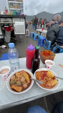 bakso with piu #fyp #foryou #bromo #bromotenggersemeru 