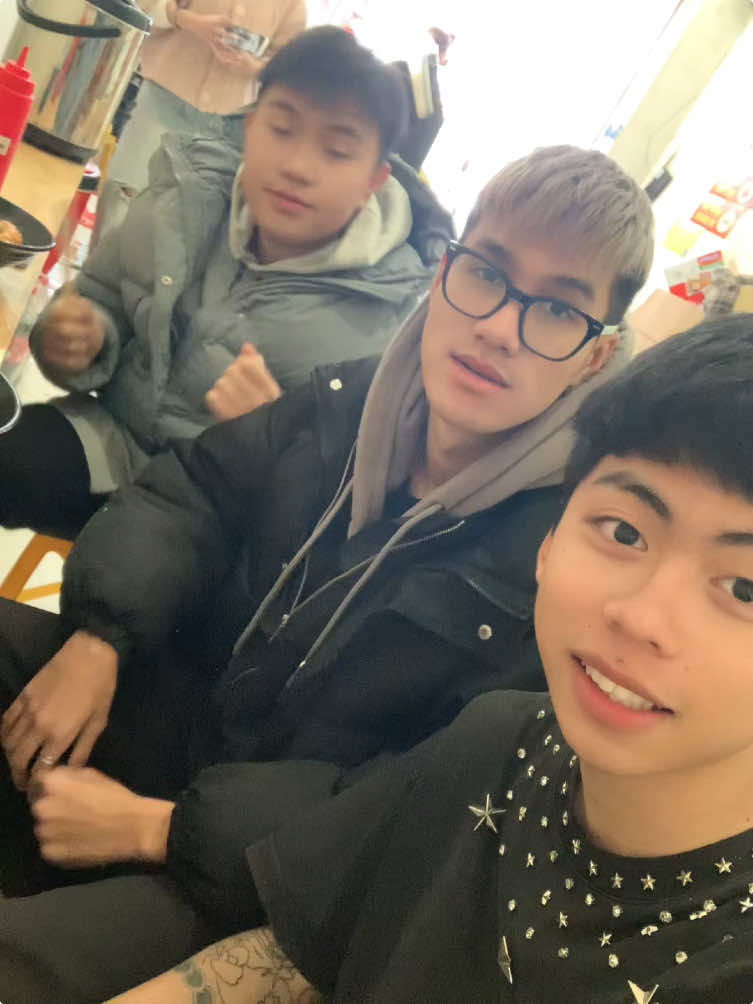 ng biet ly @Khánh Phạm @minhphung 