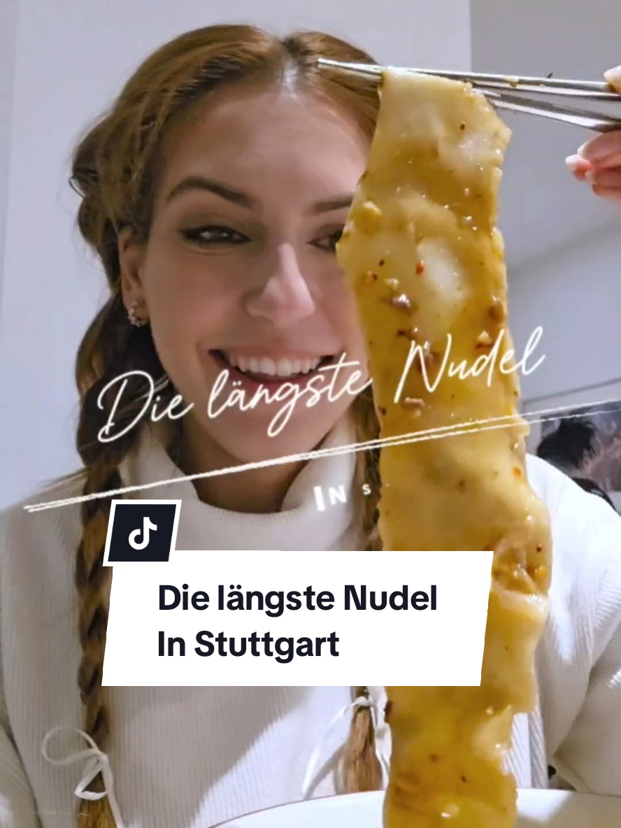 Die längste Nudel in Stuttgart! 😍 hier lohnt es sich auf jeden Fall wegen den biang noodles vorbei zu schauen 🤤 📍Biang House Hohenheimer Str. 25, 70184 Stuttgart #stuttgart #0711 #foodspots #stuttgartessen #stuttgartfood #asianfood #noodles #asianfood #chinesefood #dumplings #empfehlung #foodhotspot #stuttgartcity #stuttgartrestaurant 