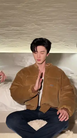 เฉินเจ๋อหย่วนมาเว่ย เล่นอะไรตลกอีกละ 555 #ซีรีส์ต้นมะกอกสีขาว  #iqiyi #เฉินเจ๋อหยวน #เฉินเจ๋อหย่วน #ChenZheyuan #ปลูกรักพักใจใต้ต้นมะกอกขาว #TheWhiteOliveTree #liangjie 