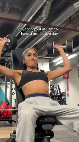 Do YOU feel drained after a workout⁉️ #fyp #Fitness #workoutroutine #girls 