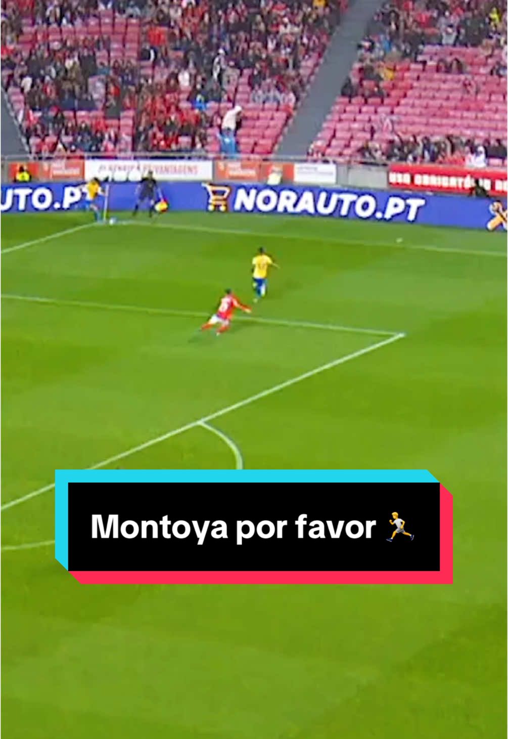 MONTOYA POR FAVOR! 🏃 #LigaPortugal #ligaportugalbetlic #tiktokdesporto #rafa #montoya #trend #fyp #footballtiktok 