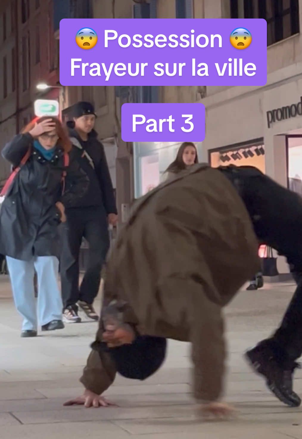 Possession part 3 | Frayeur sur la ville 😨🧟‍♂️ #thewalkingdead #peur #danse #performance #reaction #prank @The Walking Dead 