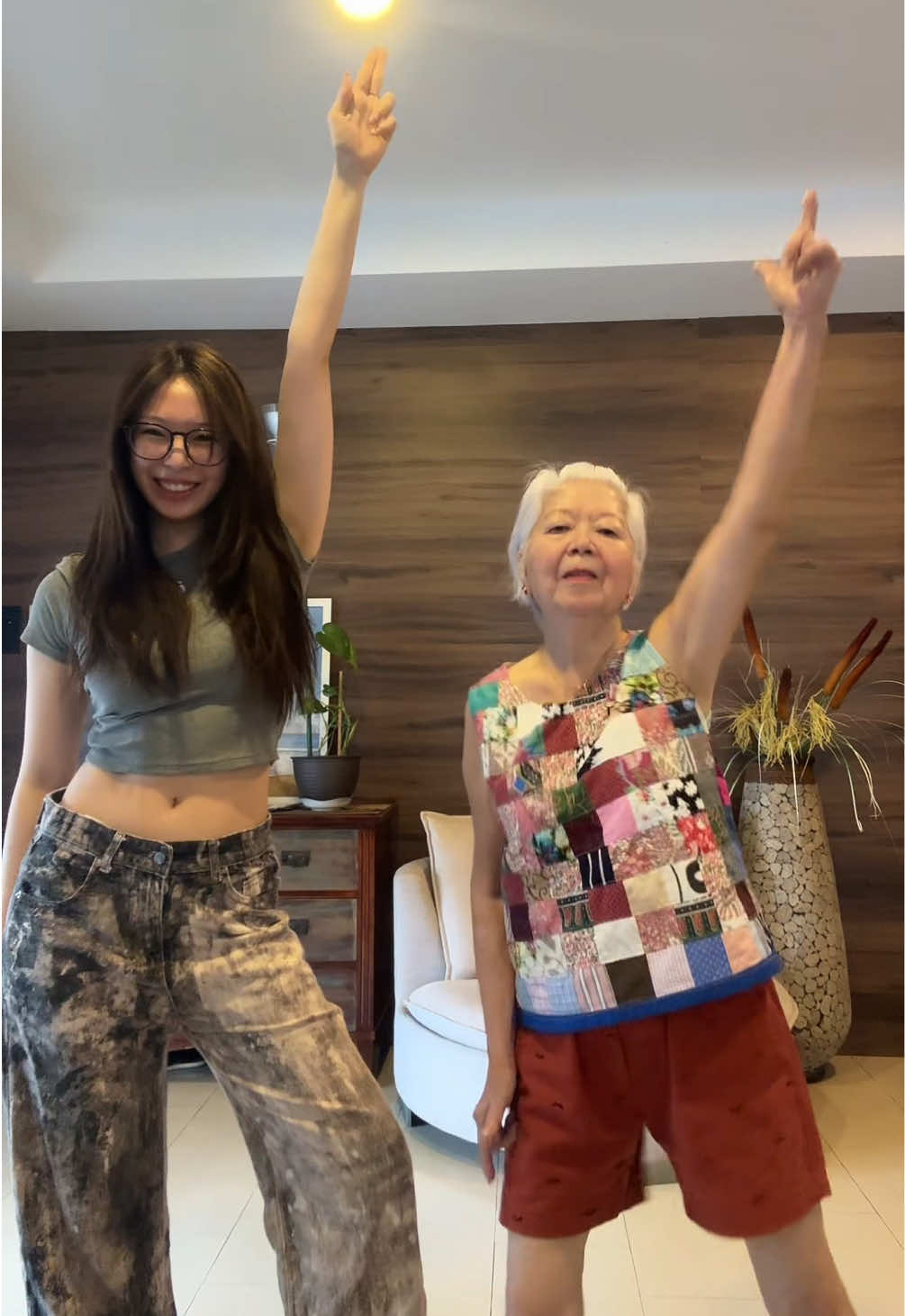 Last few days with grandma before she goes for surgery :”( #dance #wholesome #naploesgrandma #grandma #tiktoksg 