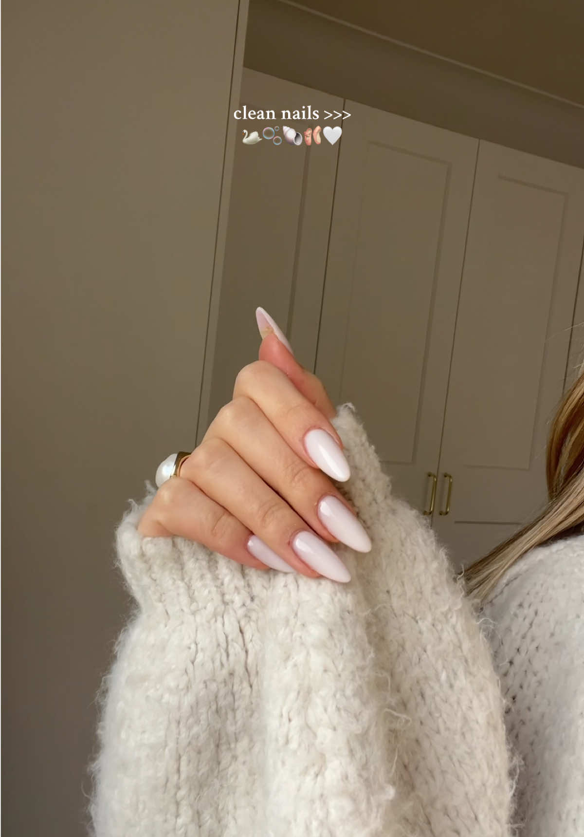 New nails for vacation👀👀 #newnails #newnailschallenge #nails #whitenails #vacationnails #cleangirl #cleannails #cleangirllook #viralnails #viral #fyp 