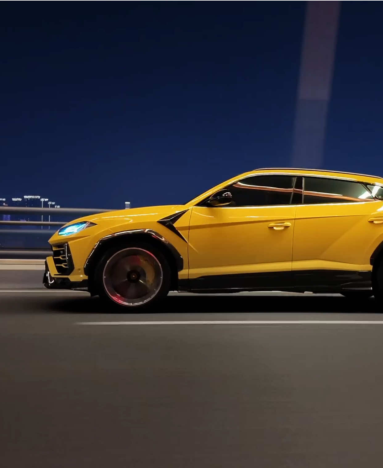 Bò vàng #autochuf #supercar #xuhuong #fyp #xehay #lamborghini #urus 